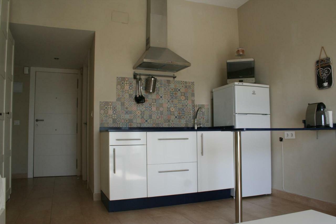 Clb Feria Apartment Севиля Екстериор снимка