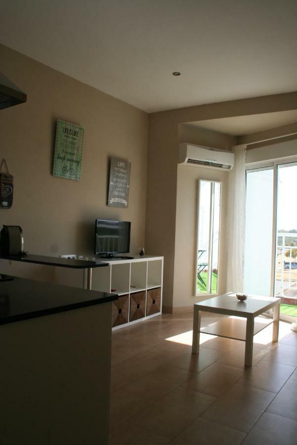 Clb Feria Apartment Севиля Екстериор снимка
